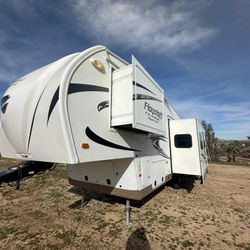 FLAGSTAFF 2 ROOMS 2 RESTROOMS 🚻 