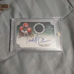 2010 Topps - Five Star "Signatures Patch Card" (Serial# 28/35) *Terrell Owens* Autograph 