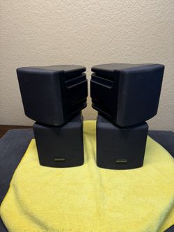 Optimus XTS-10 Speakers
