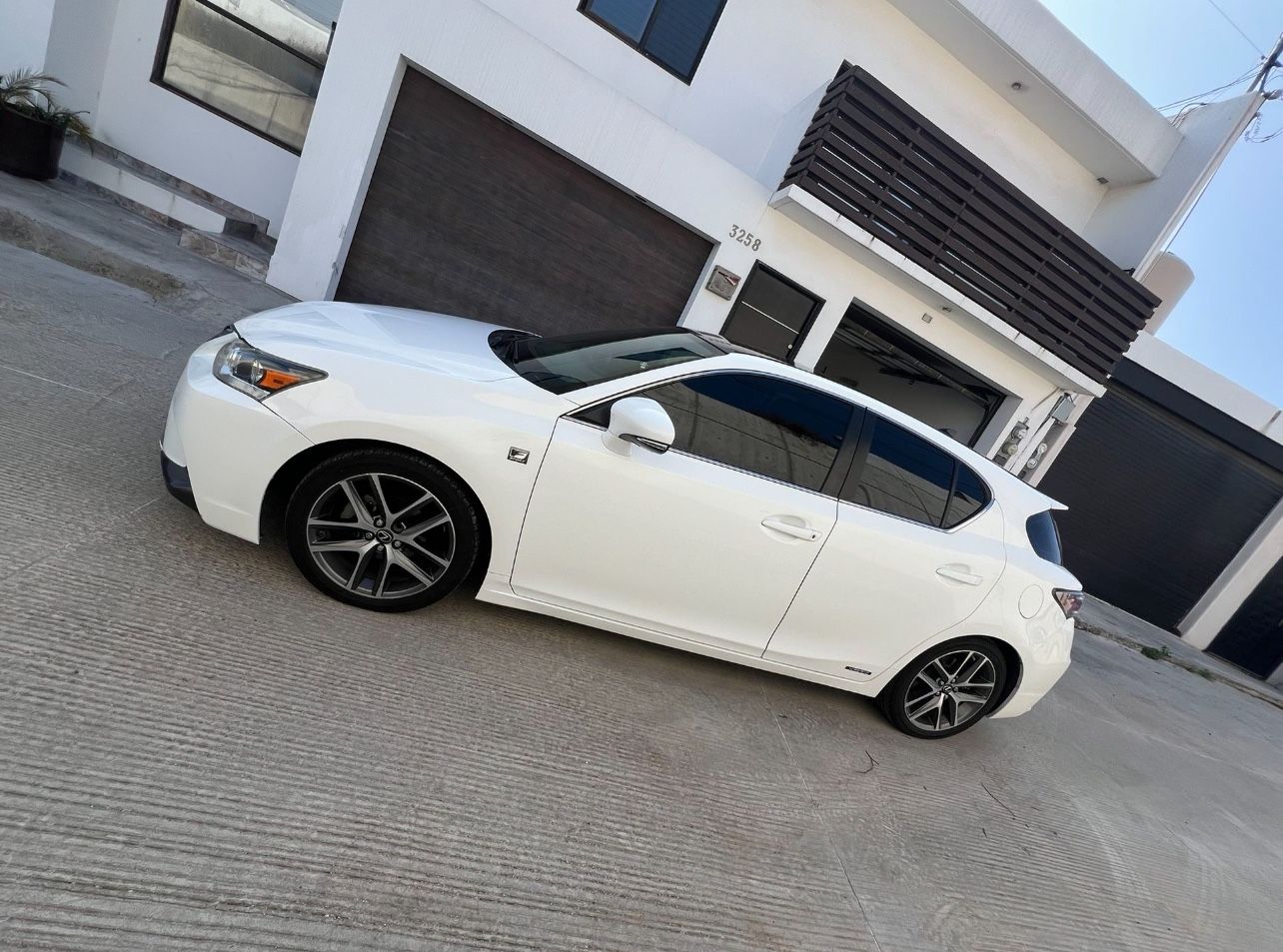2016 Lexus CT 200h