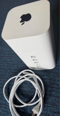 Apple AirPort Extreme A1521 3-Port Gigabit Wi-Fi Router