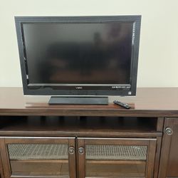 32in Vizio TV