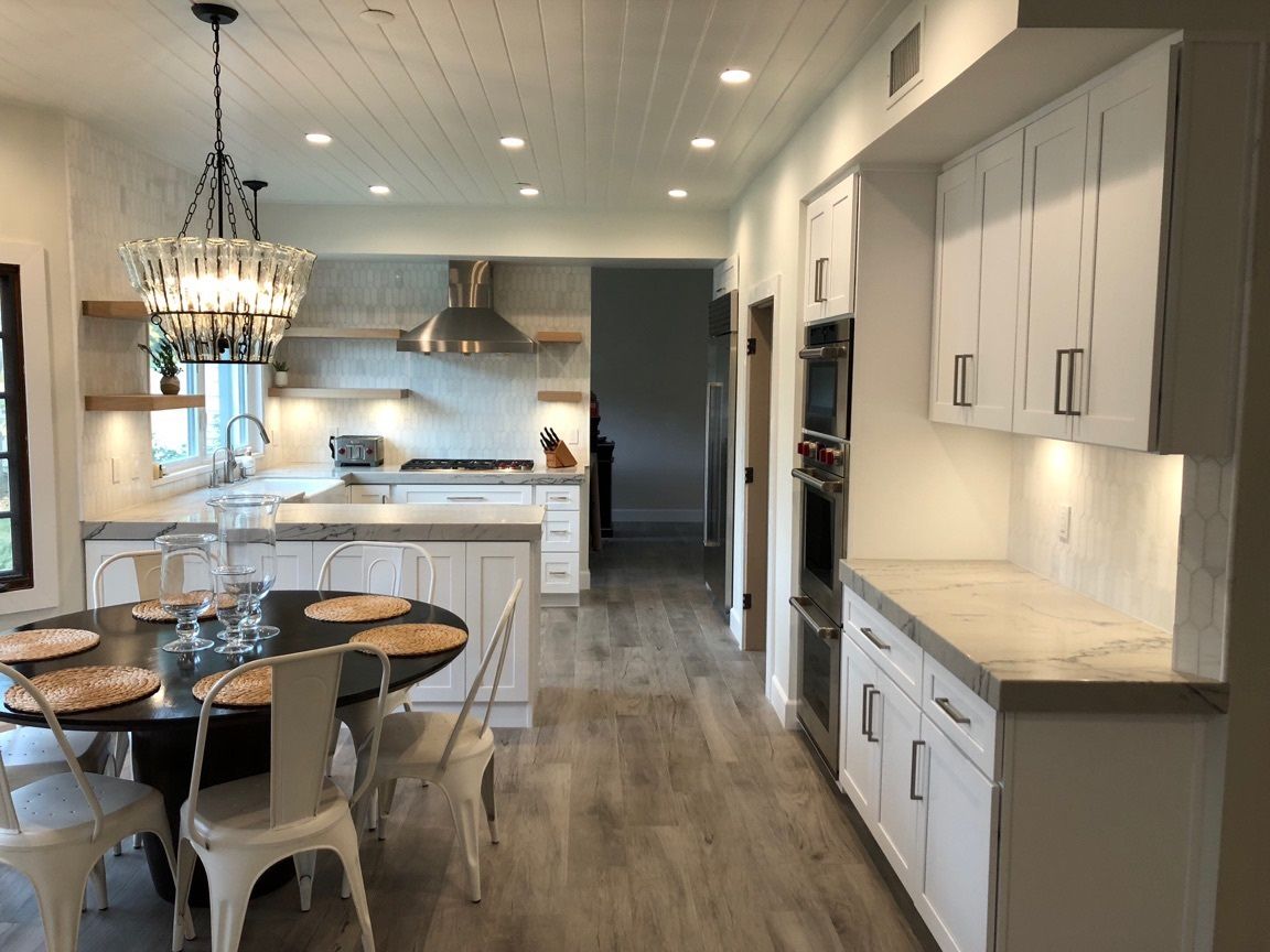 Brand New White Shaker Kitchen Cabinets With Quartz Countertops (10 X 10 Kitchen)