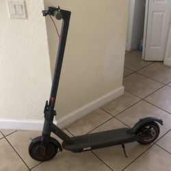 Electric scooter