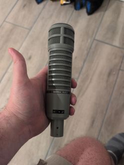Electro voice mic RE20