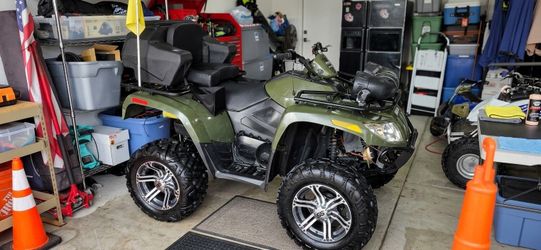 Arctic cat 650 H1 atv quad