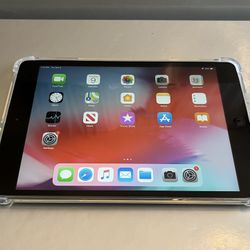 Apple iPad Mini 2nd Gen Black A1490 Tablet 7.9” iOS 12.5.7 Storage 32GB - $49 