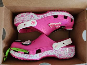 Barbie Crocs size 8 new never worn