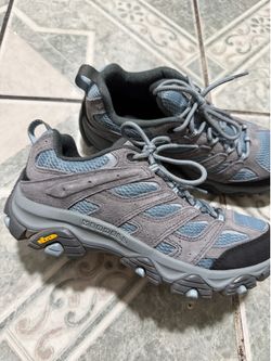 Women Merrell Hiking Shoes Sz 8