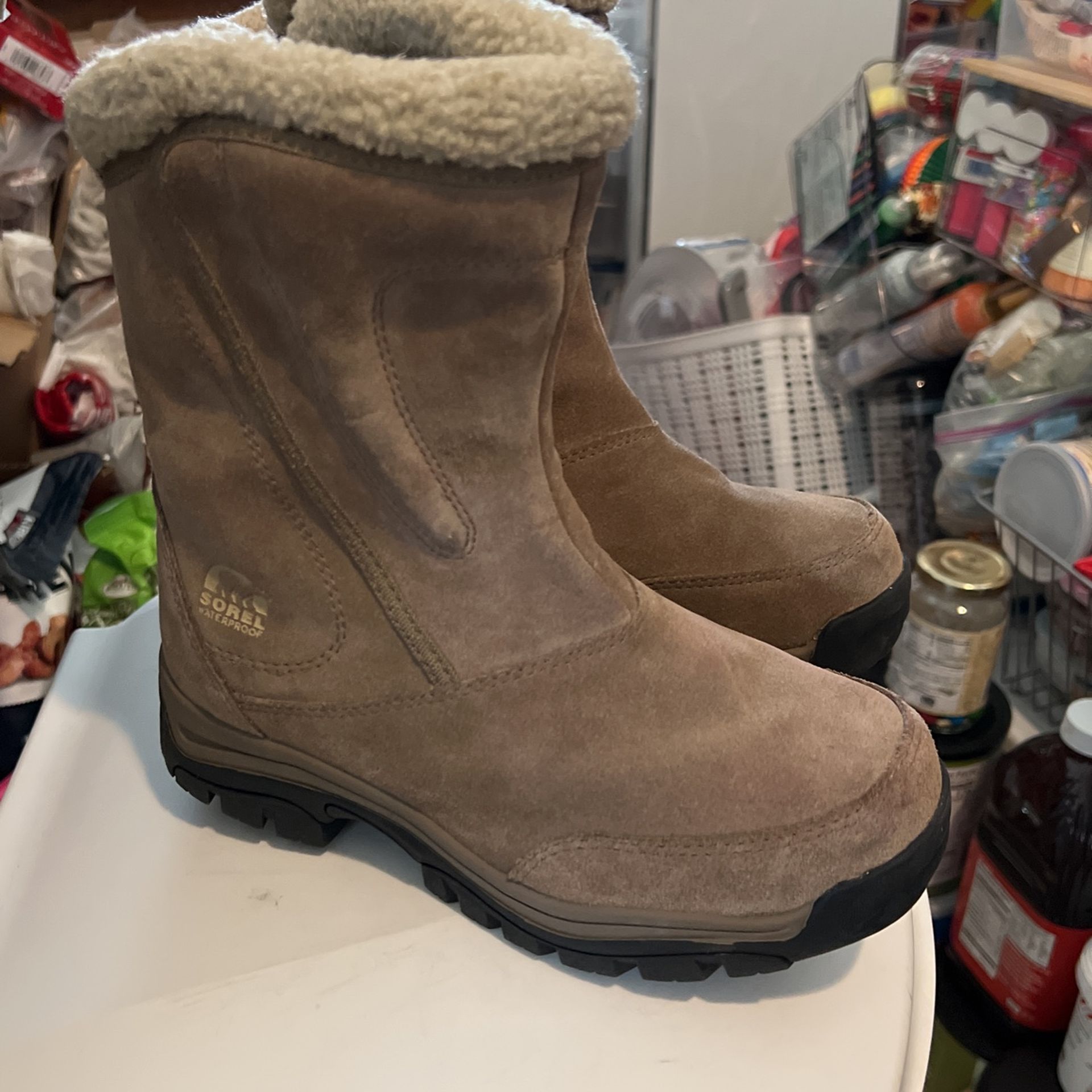 Women’s Sorel boots, Sz 6