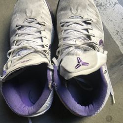 Men Nike Shoe Size 10