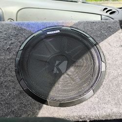 Kicker Bassstation  10 Inch Subwoofer 250 Watt Built In Amp