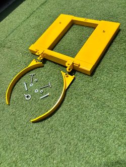 Holzoffer Single Fork Mounted Drum Gripper for 55 Gallon Drums, 1500lbs Load Capacity, Value-Style Drum Grab  Product weighs 108 lbs, 1500 lb load cap
