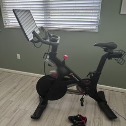 Peloton Bike