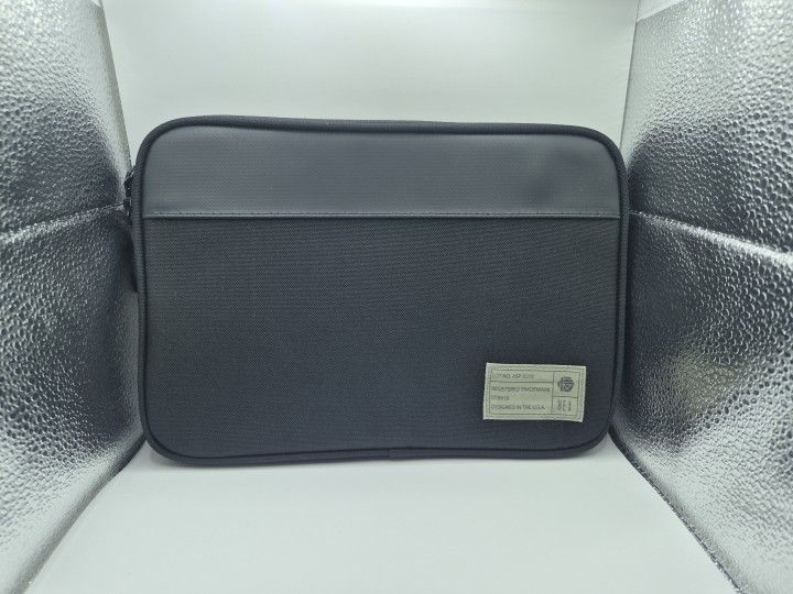 Sleeve For Surface Go Black - HEX - NO Tags Black - Bagged Only - NEW