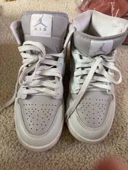 Used women’s Nikes