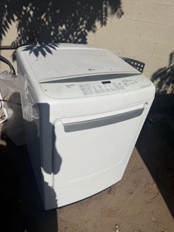 LG gas dryer in good condition