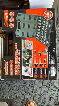 Hex bit socket set