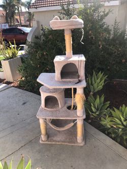 Multi level cat tree