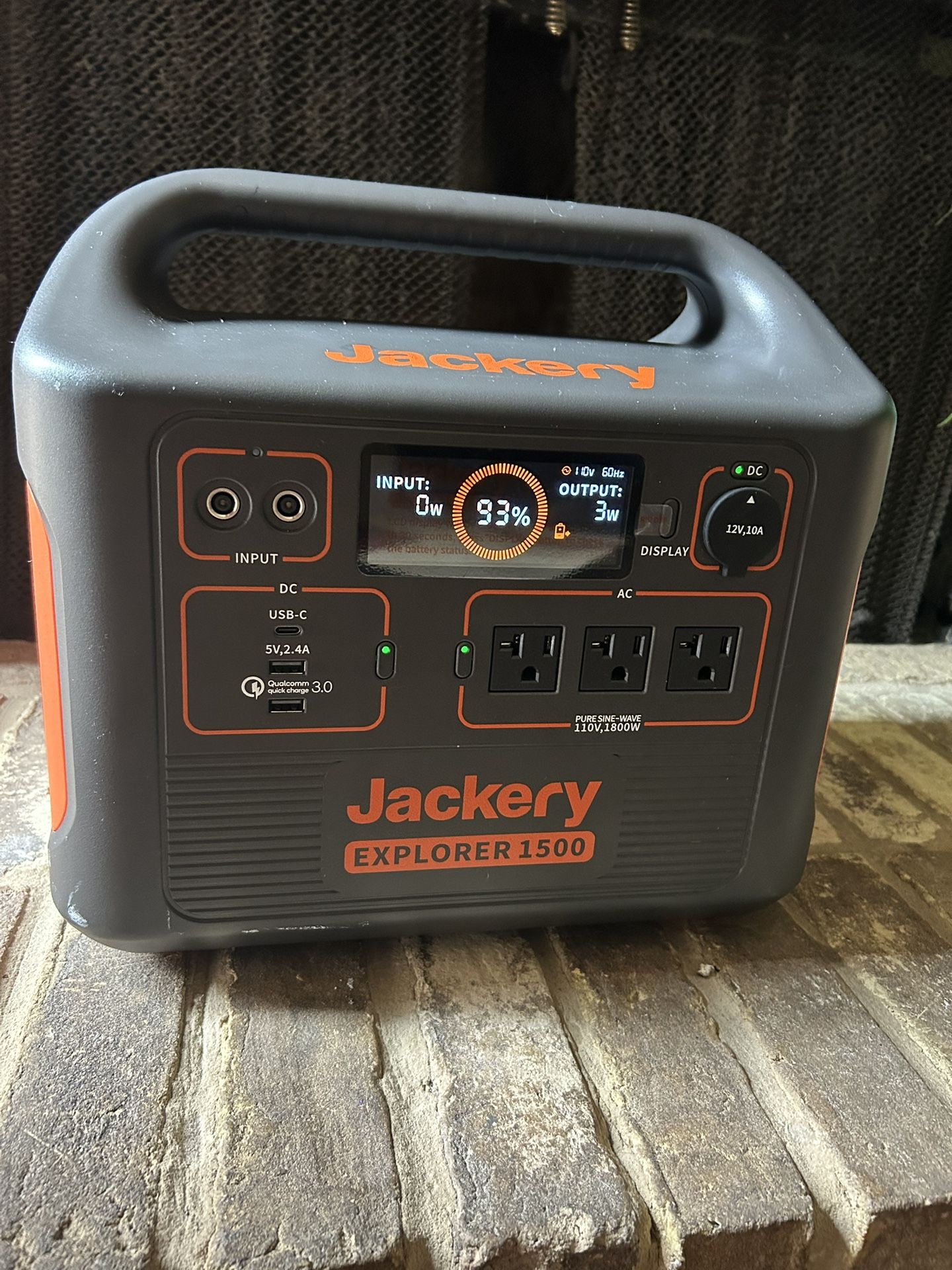 Explorer 1500 Portable Power Station β 1800W / 1488Wh β Excellent Condition Generator