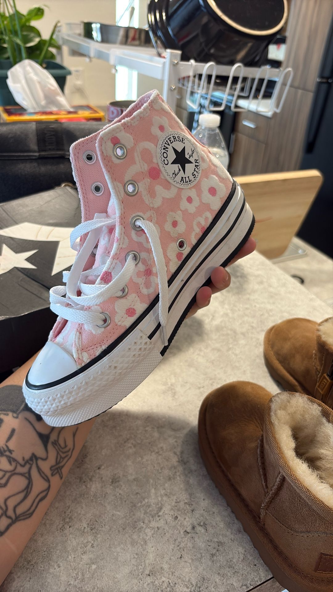 Girl Converse