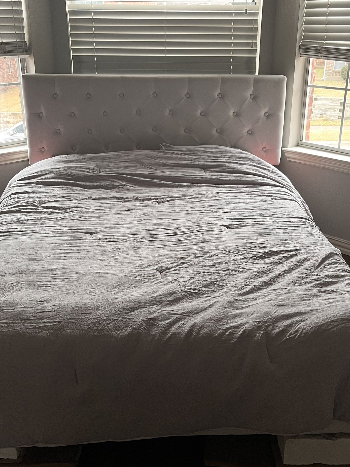 queen bed