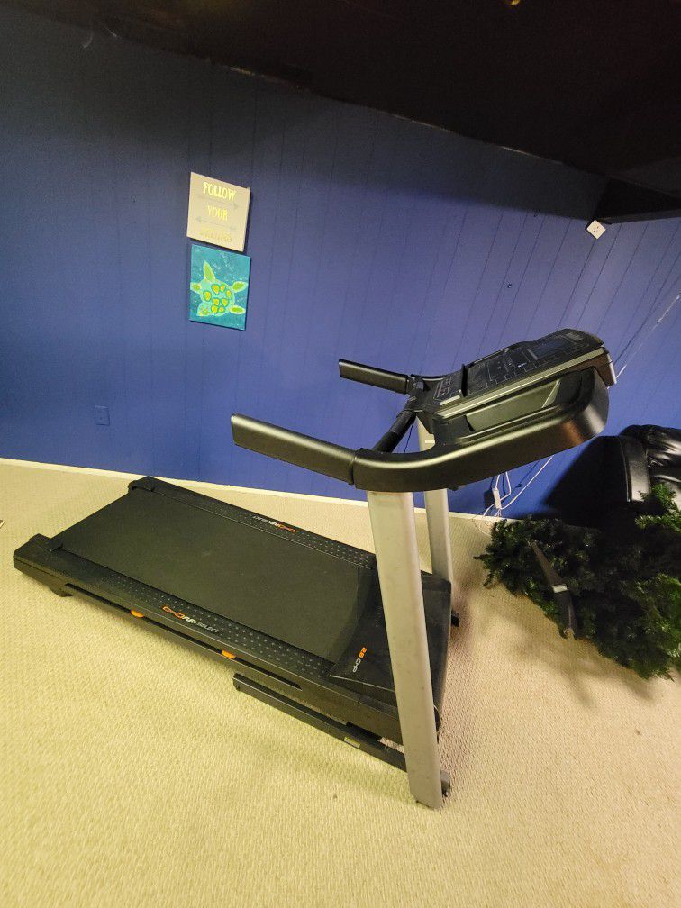 NordicTrack Smart Treadmill 