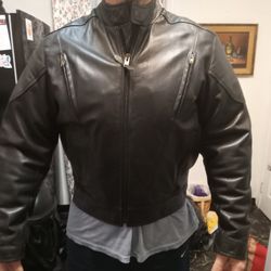 Mens Motorcycle Black Leather Jacket Large 7 Lbs Good Condition 