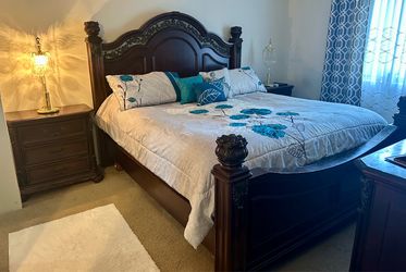 Furniture bed set (read description)