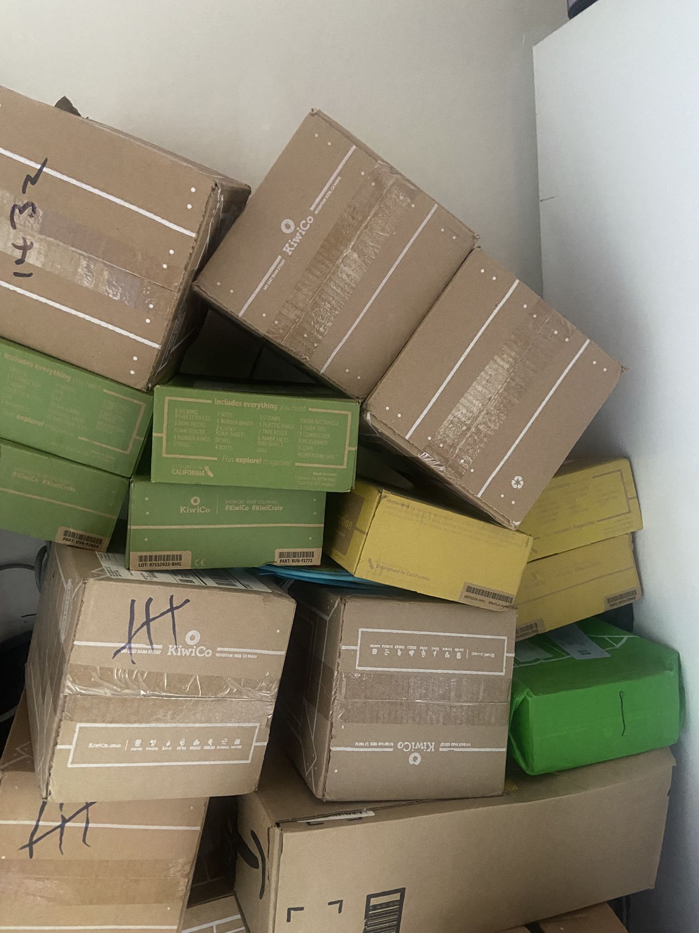 Huge lot Of Brand New Unopened Kiwi Crate Boxes