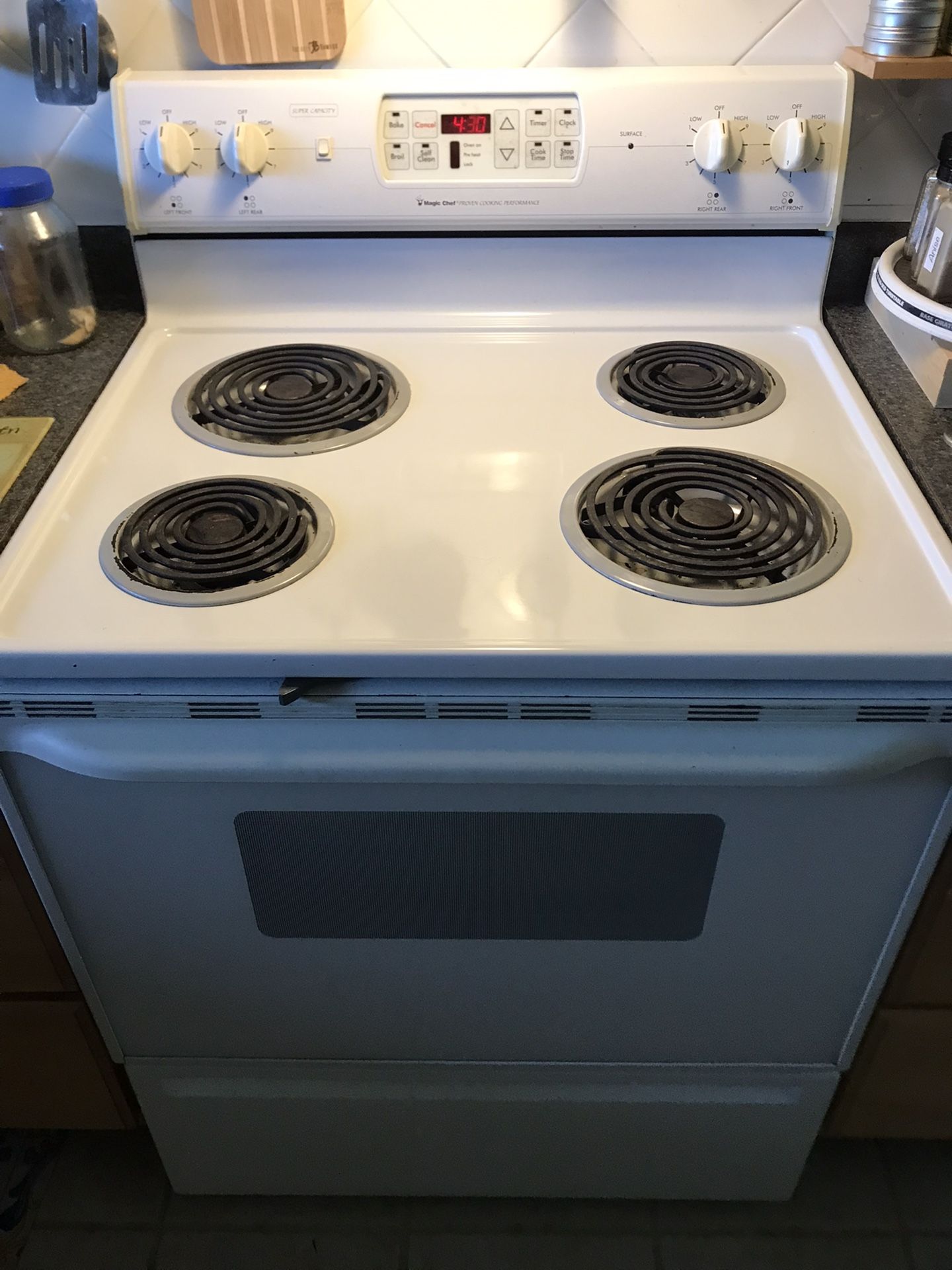 Magic Chef Electric Stove