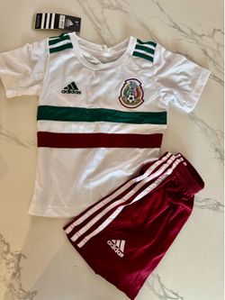 Mexico Jersey & Shorts kids small size 5/6 (new)