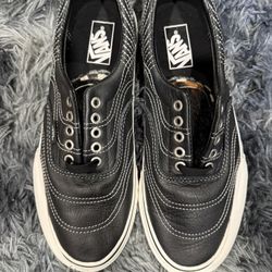 Men's Vans, size 9.5