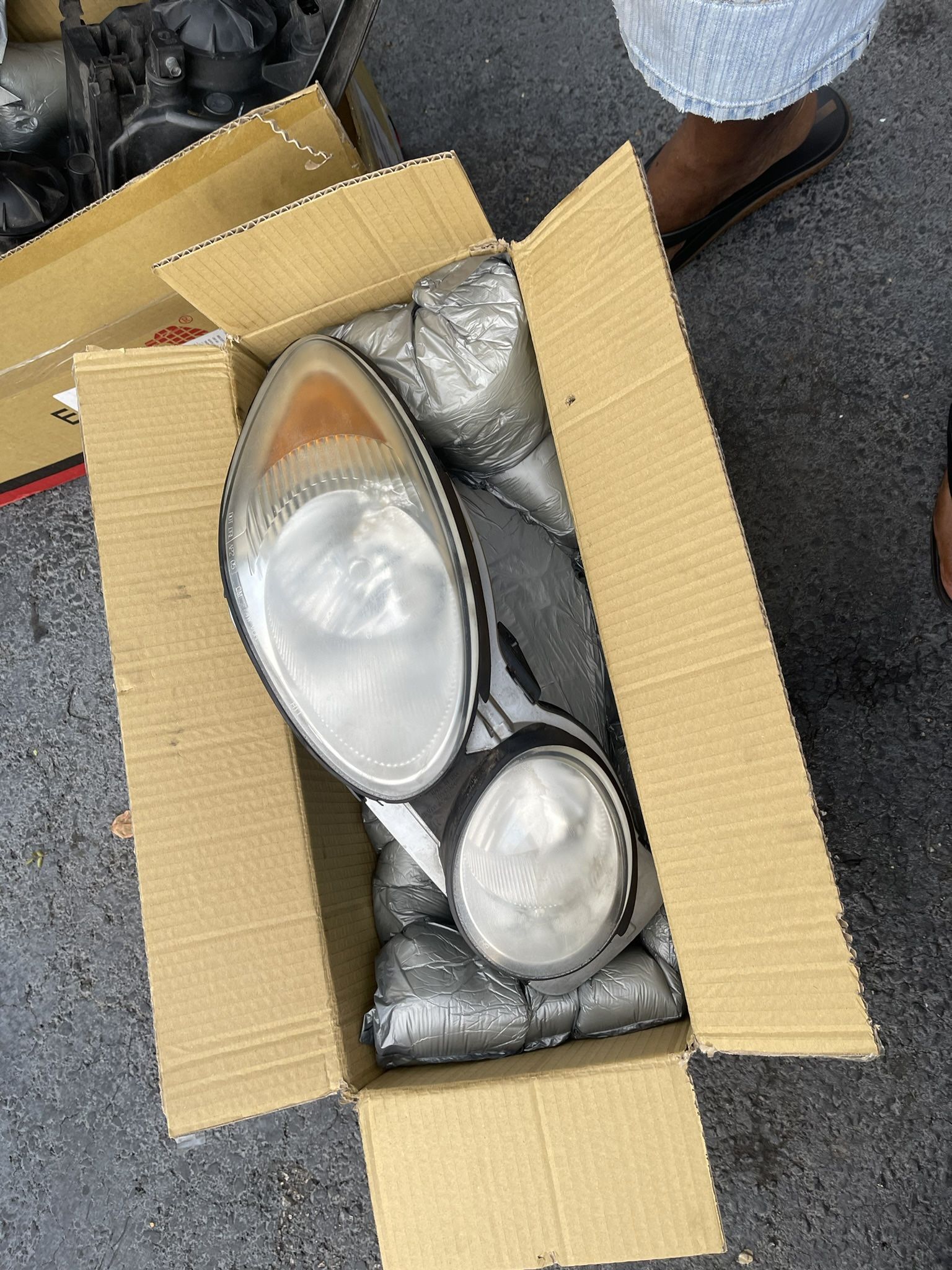 BUick LaCrosse Headlamps