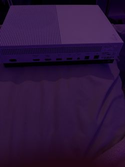 Xbox One S (no Controller)
