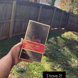 Very Good Girl Perfume