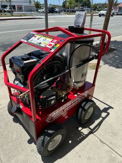 MAGNUM 4000 series GOLD hot pressure washer only asking $3800 (financing available)