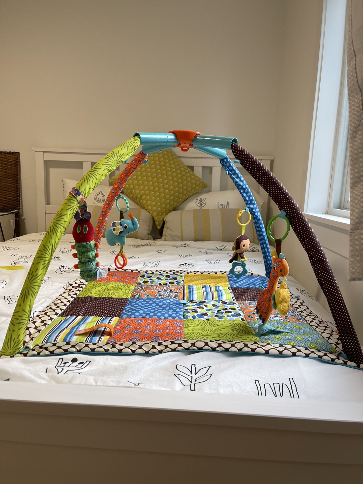 Infantino Sweet Fold Activity Gym and Play Mat