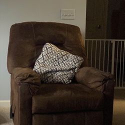 Brown Recliner “as-is”
