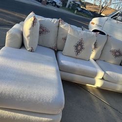 Sectional. $280. Delivered Available Now.  