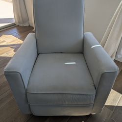Rocking/nursing chair
