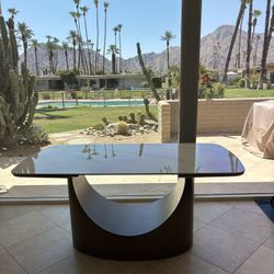 Extendable Dining Table 