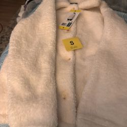 Women’s Size Small Fluffy Jacket