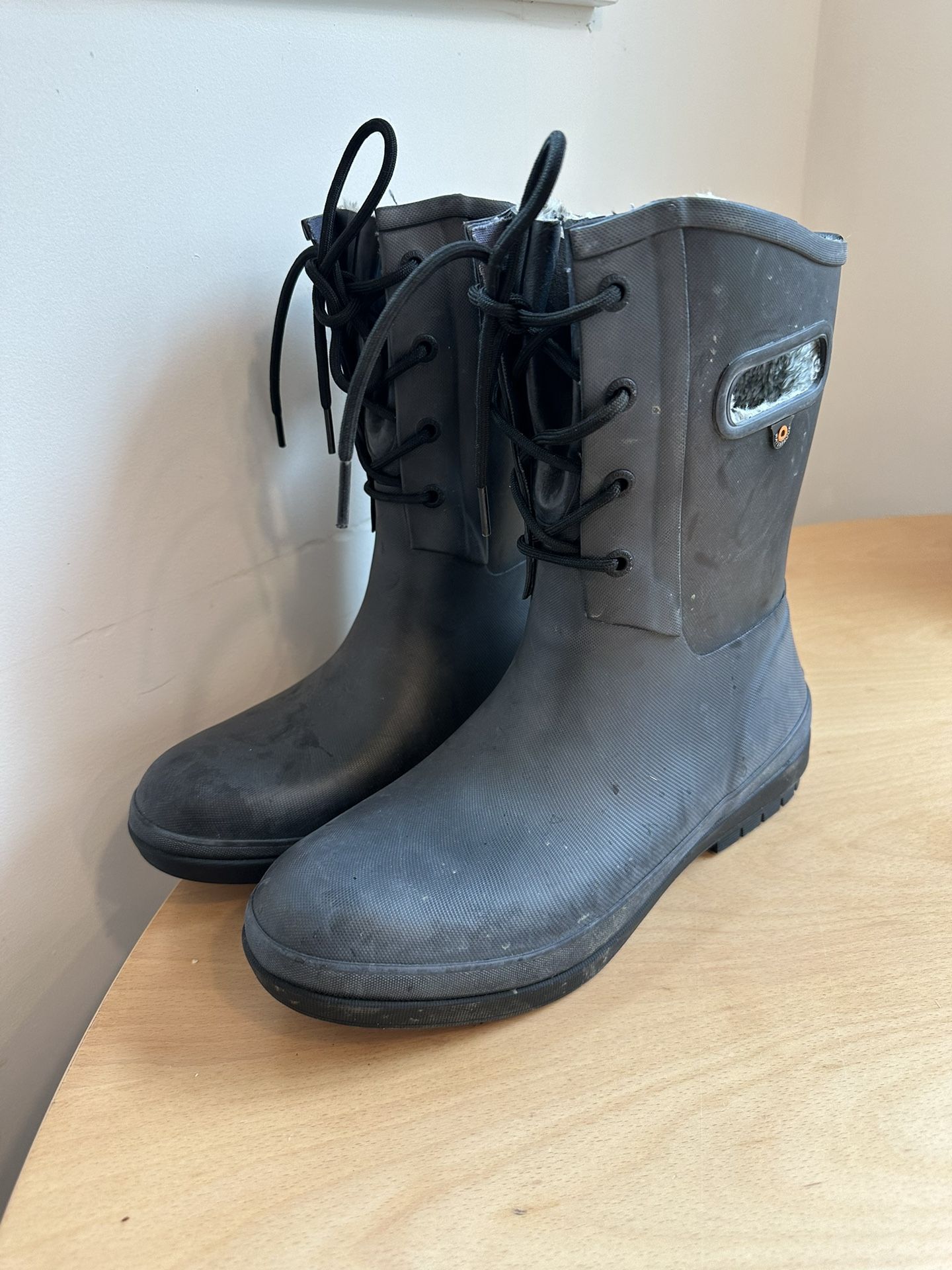 Women’s Bogs Size 10