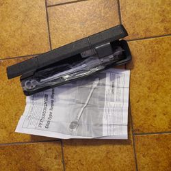 Pittsburgh 61277 - 1/4 in Drive Click Type Torque Wrench Automotive Tools [