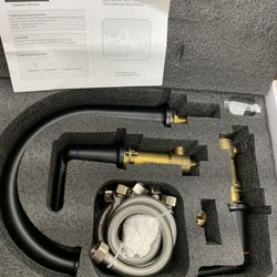 Bathtub Faucet Set 3 Hole, Widespread Deck Mount Tub Faucet with Valve Brass High Flow Tub Filler Garden Bath Tub Faucet Set 2-Handle High Arch Roman 