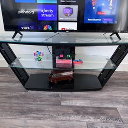 Entertainment/Media Stand