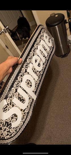 Supreme Skateboard 