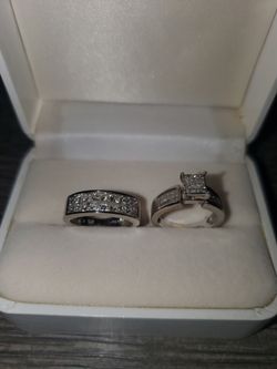 2.5 Kt. Diamond, 14kt White Gold  Engagement And wedding band set Size 6  *Serious inquiries only*