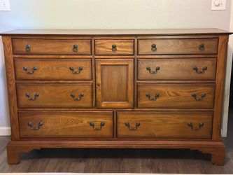 Queen Size Bedroom Set